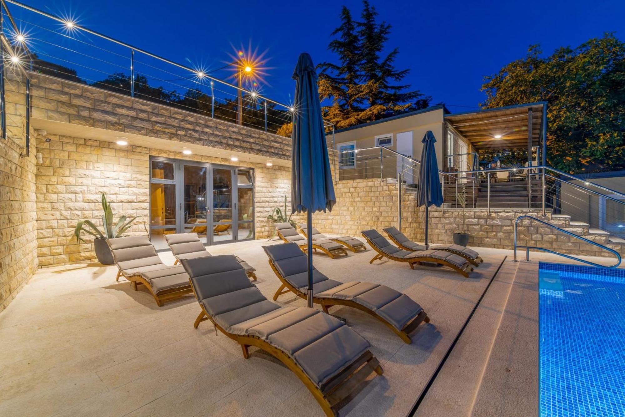 Hotel Boora Glamp Experience & Heated Infinity Pool Senj  Exterior foto